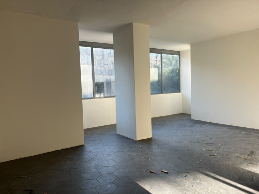 110 SQM Office in Strategic Building For Rent in Badaro