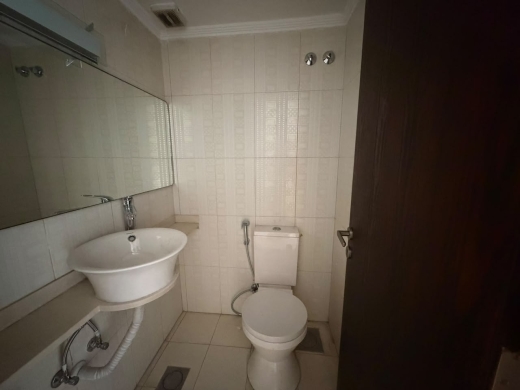 Spacious Apartment For Sale In Achrafieh, Sioufi — 11