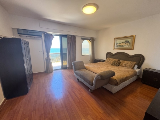Beachfront Duplex For Rent in Manara, Ras Beirut — 12