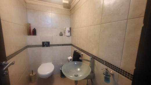 Spacious Apartment With Sea View For Sale in Ballouneh — 12