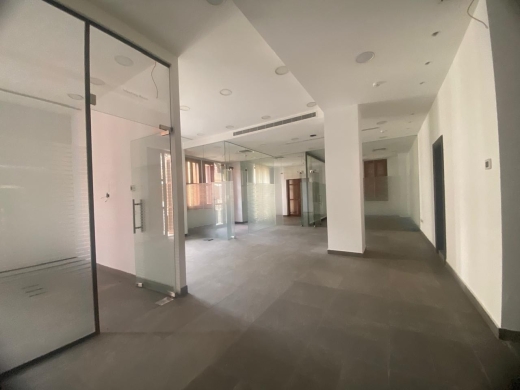 228 SQM Office For Rent in Down Town
