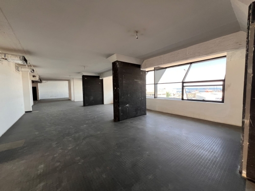 196 SQM Office For Rent in Gemayzeh