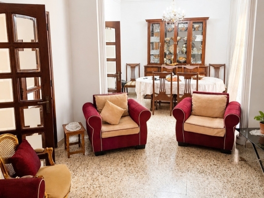Apartment Suitable as Clinic For Sale in Achrafieh, Hotel Dieu
