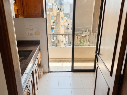 Apartment Suitable as Clinic For Sale in Achrafieh, Hotel Dieu — 5