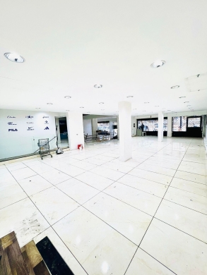 1,200 SQM Showroom For Sale on the Highway of Jounieh — 6