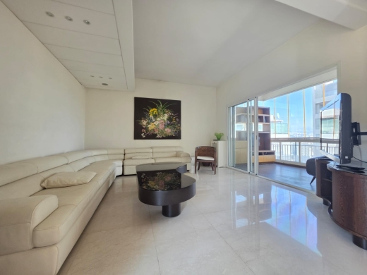 Furnished Spacious Apartment for Rent in Achrafieh, Sioufi