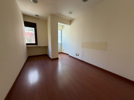 Exclusive! 165 SQM Office For Rent in Achrafieh, Sodeco — 4