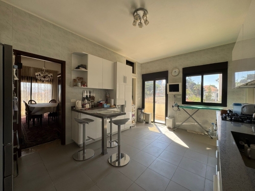 Renovated Apartment for Sale in a Nice Location with Open View in Beit Meri — 10
