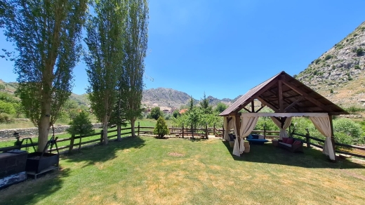 Villa With A Big Land For Sale in Laqlouq — 15
