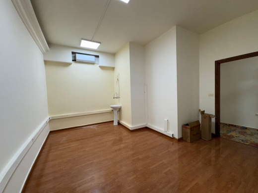 Fully Renovated Shop in A Prime Location For Sale in Mansourieh — 3