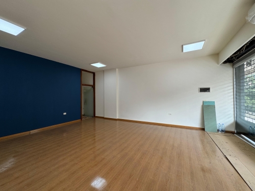 Fully Renovated Shop in A Prime Location For Sale in Mansourieh — 2