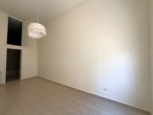 Apartment in a Prime Location Unlockable Mountain View For Sale in Beit Meri — 7