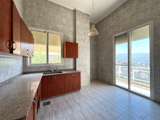 Apartment in a Prime Location Unlockable Mountain View For Sale in Beit Meri — 5