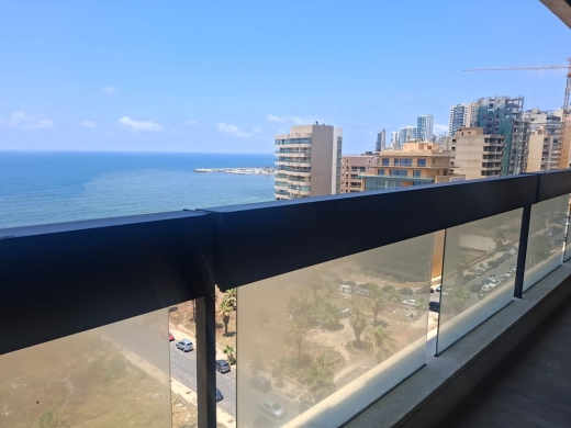 High-End Apartment with Panoramic Sea View For Sale in Ramlet Al Bayda