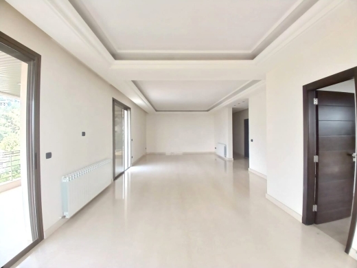 Unfurnished Apartment With a Nice View For Rent in Qornet El Hamra — 2