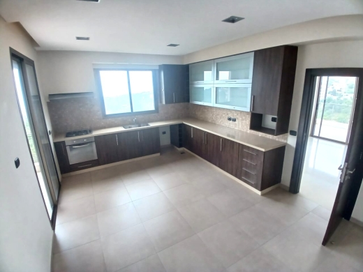 Unfurnished Apartment With a Nice View For Rent in Qornet El Hamra — 8