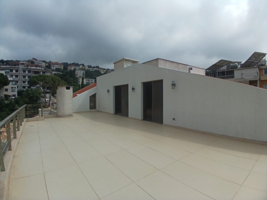 Unfurnished Roof Apartment With a Nice View For Rent in Qornet El Hamra — 7