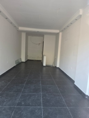 A 90 SQM Shop For Rent in Verdun