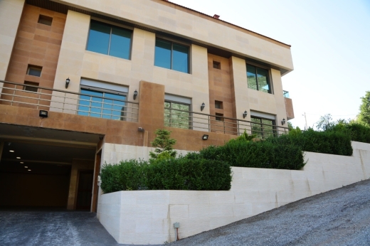 Furnished Chalet With Garden for Rent in Chabrouh, Faraya