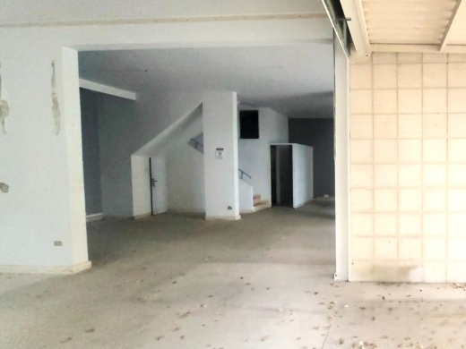 Exclusive!! 500 SQM Showroom For Sale in Sahel Alma — 2