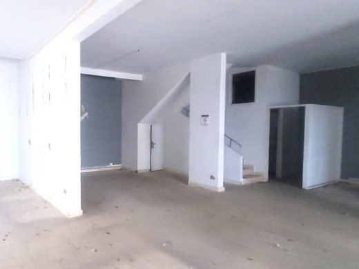 Exclusive!! 500 SQM Showroom For Sale in Sahel Alma — 4