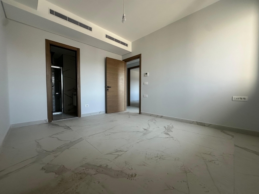Apartment with Panoramic Sea & City View For Sale in Zoukak El Blat, Beirut — 5