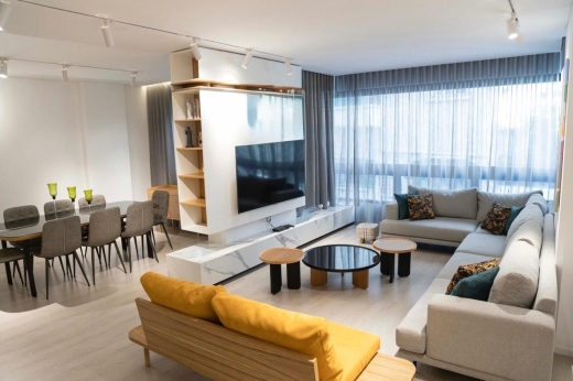 Renovated 2-Bedroom Apartment For Sale in Achrafieh, Sioufi