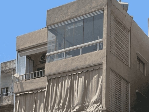 3 Floors Building For Sale in Tohwitet Furn El Chebbak