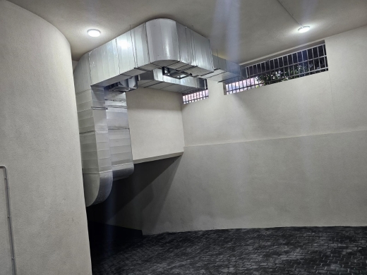 Warehouse in a Prime Location For Sale in Baabda — 9