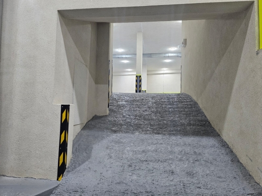 Warehouse in a Prime Location For Sale in Baabda — 8