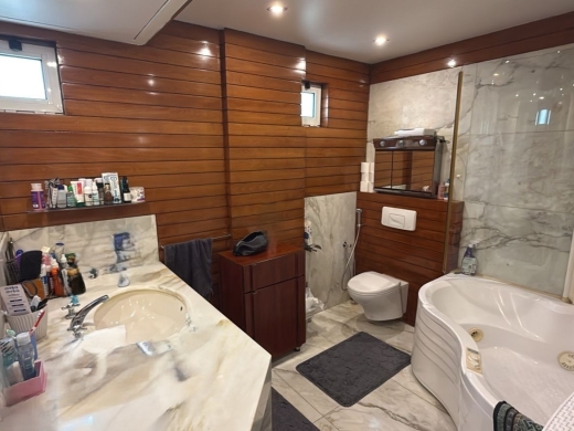 Penthouse with Sea View For Sale in Manara, Ras Beirut — 18