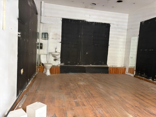 25 SQM Shop For Rent in Prime Location in Achrafieh, Sassine