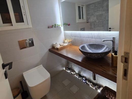 Fully Renovated Apartment For Sale in Ain Al Remmane — 14