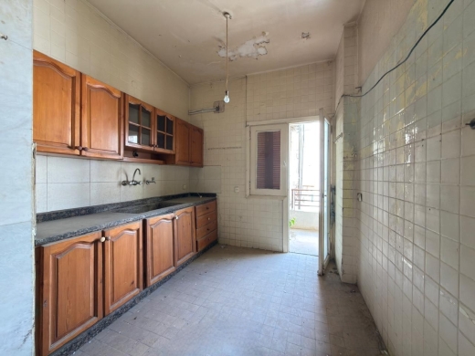Fix-it up! 3-Bedroom Apartment in Calm Street For Sale in Achrafieh, Sioufi — 4
