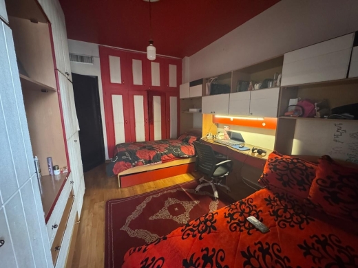 Cozy & Furnished Apartment For Sale in Ras El Nabeh, Beirut — 9