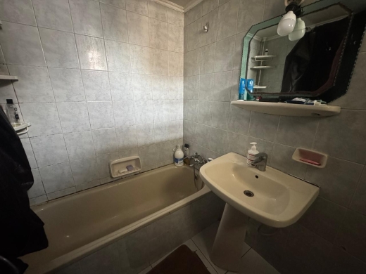 Cozy & Furnished Apartment For Sale in Ras El Nabeh, Beirut — 11