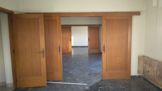 A 300 SQM Office For Rent in Zalka