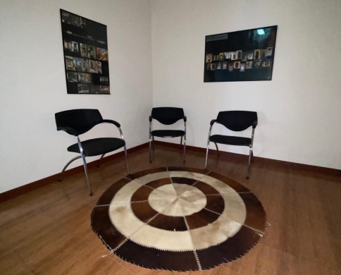 A 65 SQM Office For Sale in Jdeideh