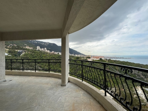Spacious Apartment For Sale in Kfarhbeib — 3