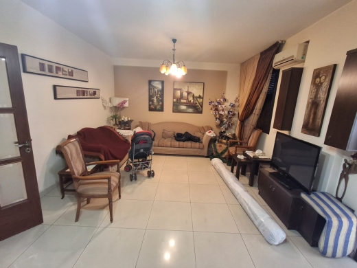2-Bedroom Apartment For Sale in Achrafieh, Hay Al Seryane — 2