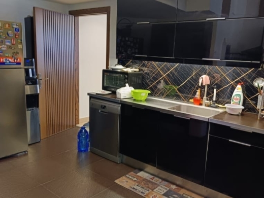 High-End Furnished Apartment With Nice view For Sale in Zoukak Al Blat, Beirut — 7