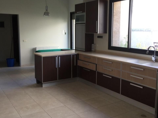 Furnished Villa With Garden & Mountain View For Rent in Shalimar, Baabdat — 18