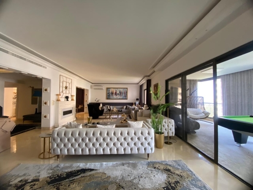 Luxury Living! Unfurnished 3-Bedroom Apartment For Rent in Uneso — 4