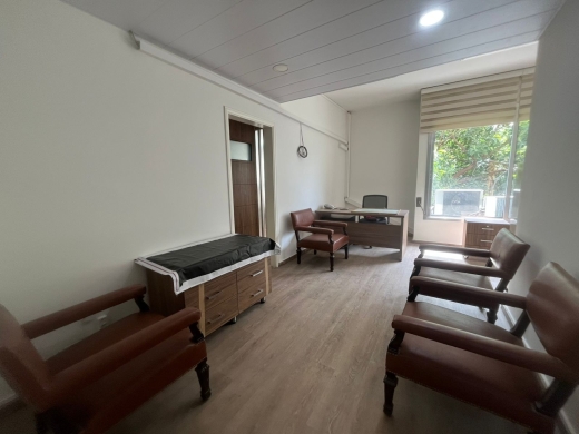 80 SQM Polyclinic For Rent in Achrafieh, Roum