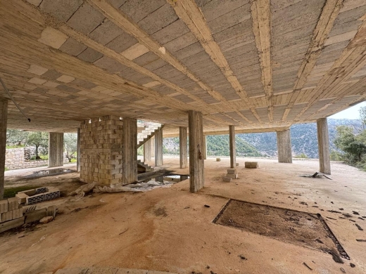 A 900 SQM Land With Permit For Sale in Chahtoul — 8