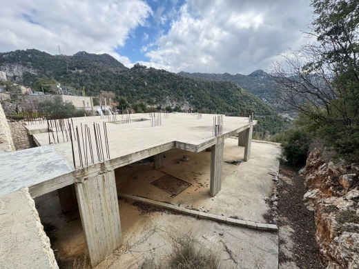 A 900 SQM Land With Permit For Sale in Chahtoul — 10