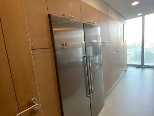 High-End Apartment with Sea & City View For Sale in Down Town — 8