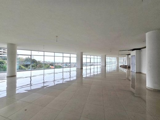 A 640 SQM Office For Rent in Mansourieh
