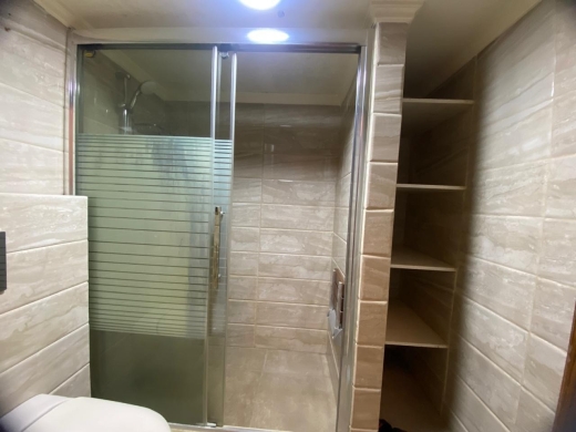 High-End Apartment with Mountain View For Sale in Clemenceau, Ras Beirut — 18