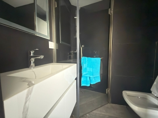 Modern Loft with Terrace & City View For Sale in Achrafieh, Carré D'or — 9